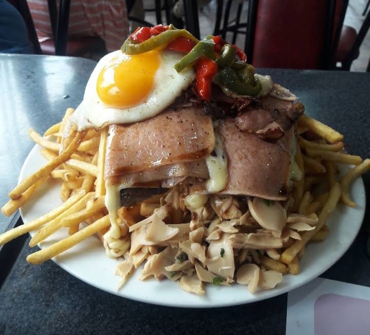 LA FORTALEZA PIZZERIA  