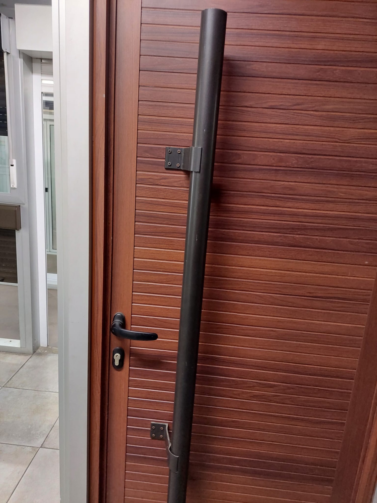 JAMINTON MEDINA CARPINTERÍA ALUMINIO  