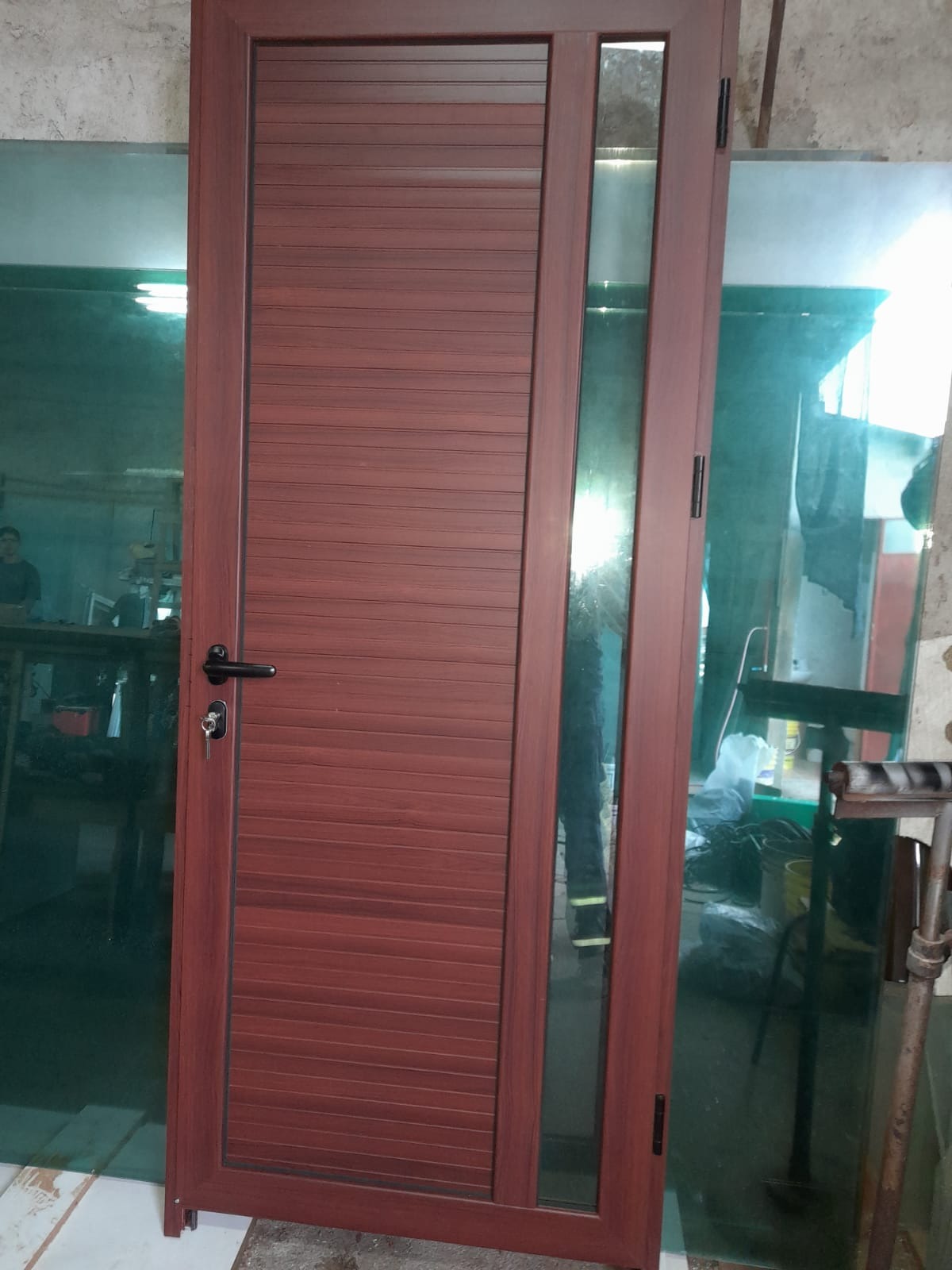 JAMINTON MEDINA CARPINTERÍA ALUMINIO  