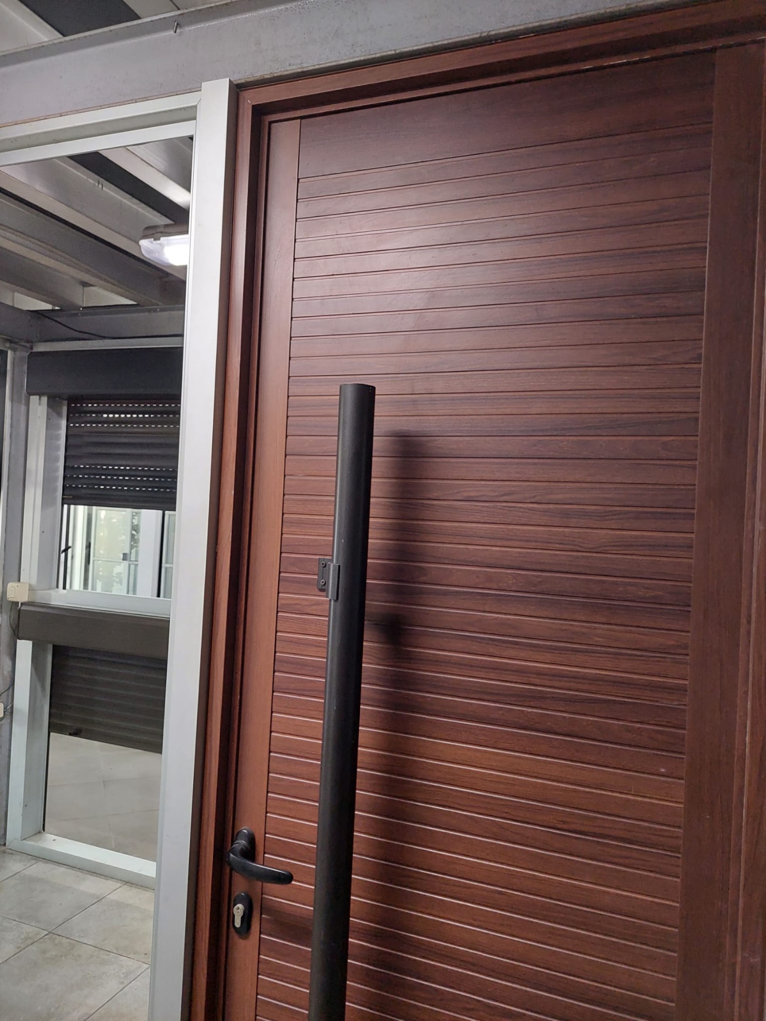 JAMINTON MEDINA CARPINTERÍA ALUMINIO  