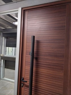 JAMINTON MEDINA CARPINTERÍA ALUMINIO 