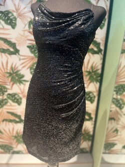 ENCANTO ALQUILER VESTIDOS 