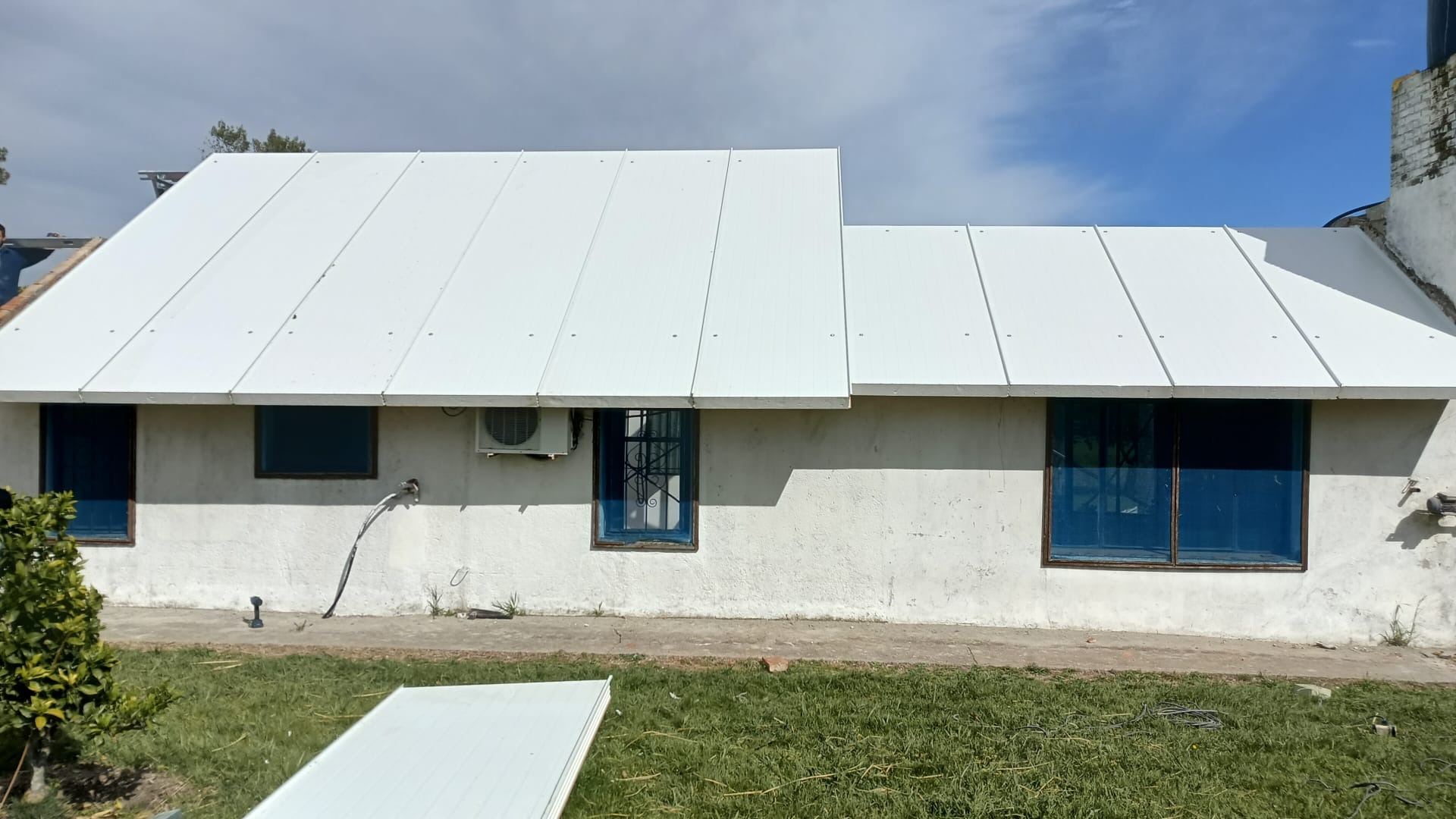 Herrería y Multiservicio Lopez Herrería y Multiservicio López YESO
REPARACIONES TECHOS
CERRAMIENTOS
HERRERIAS
AL