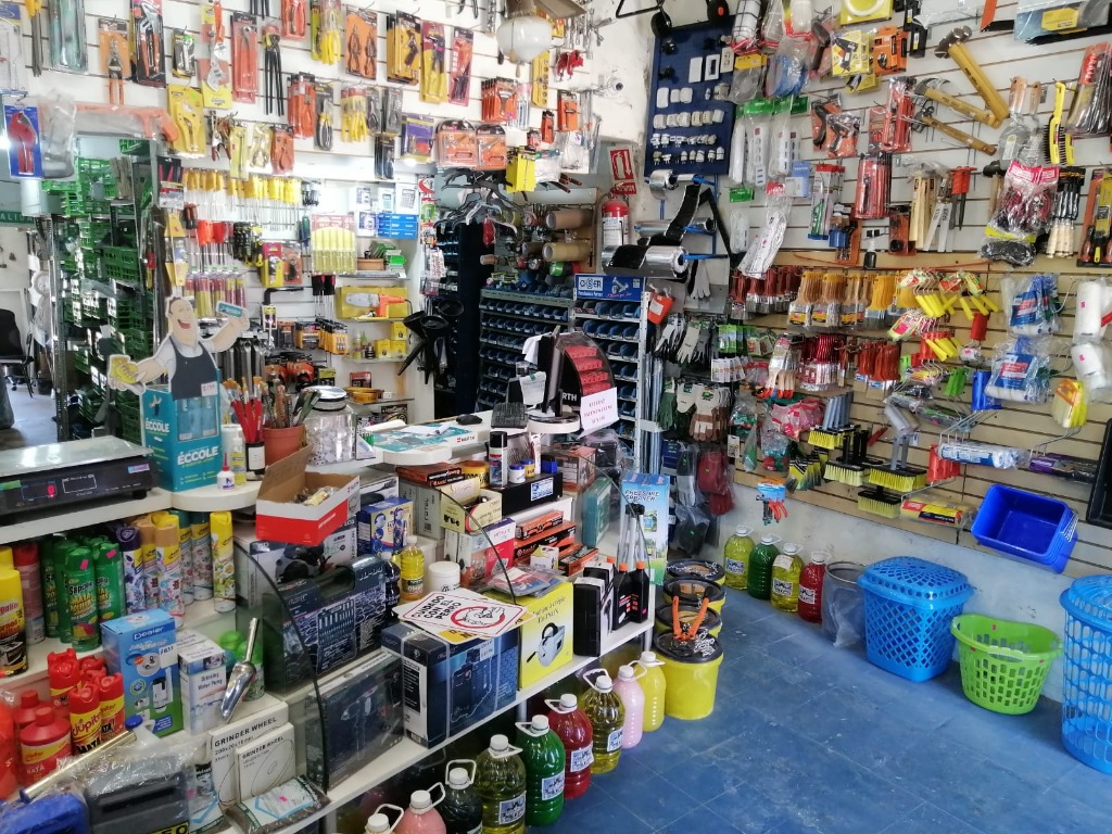 FERRETERÍA LA NUEVA  