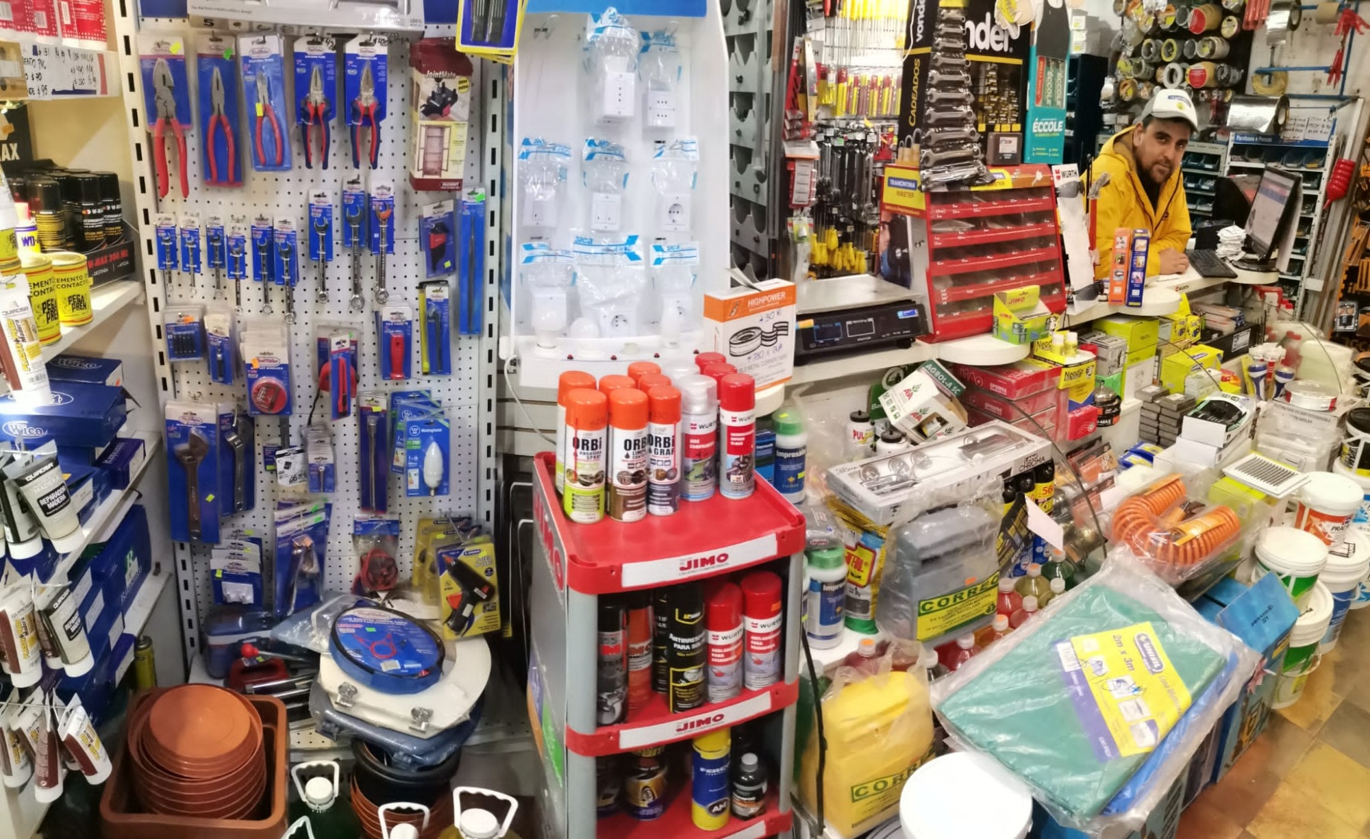 FERRETERÍA LA NUEVA  