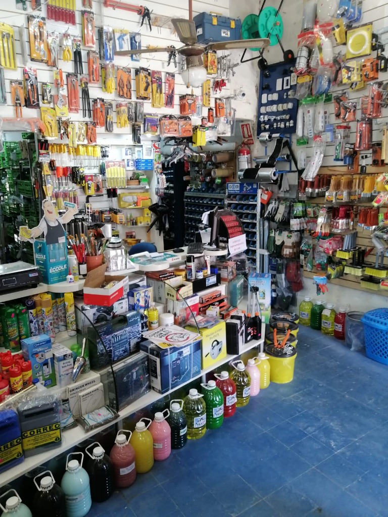 FERRETERÍA LA NUEVA  