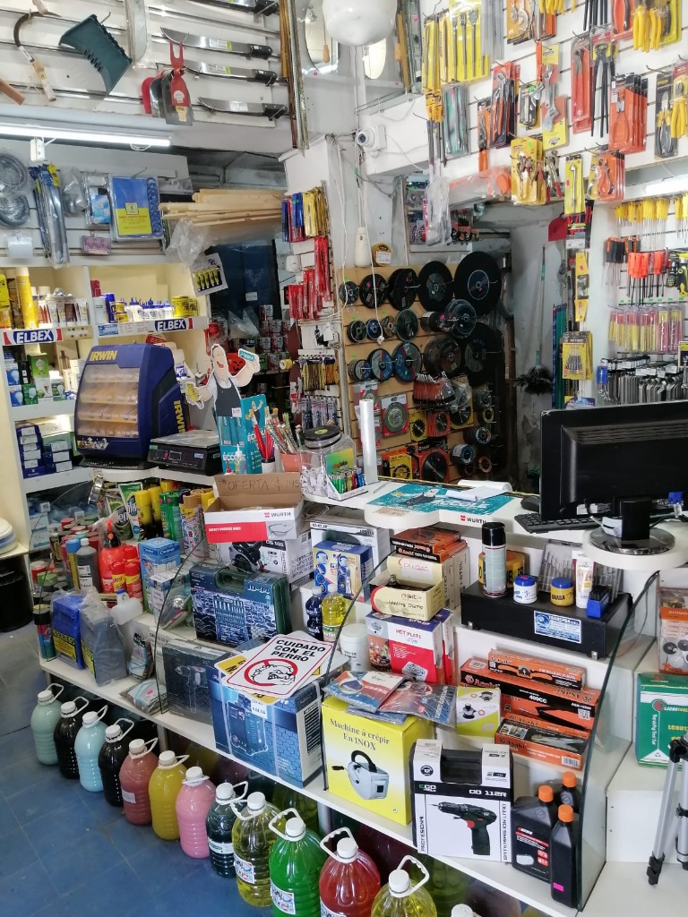 FERRETERÍA LA NUEVA  