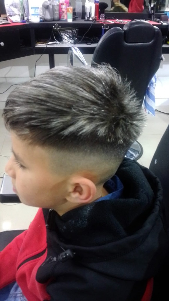 AMERICAN BARBER SHOP  