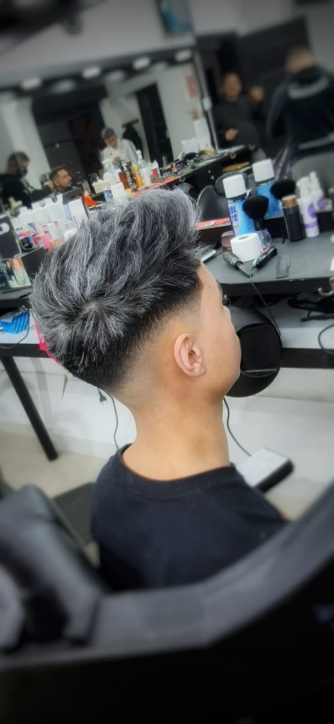 AMERICAN BARBER SHOP  