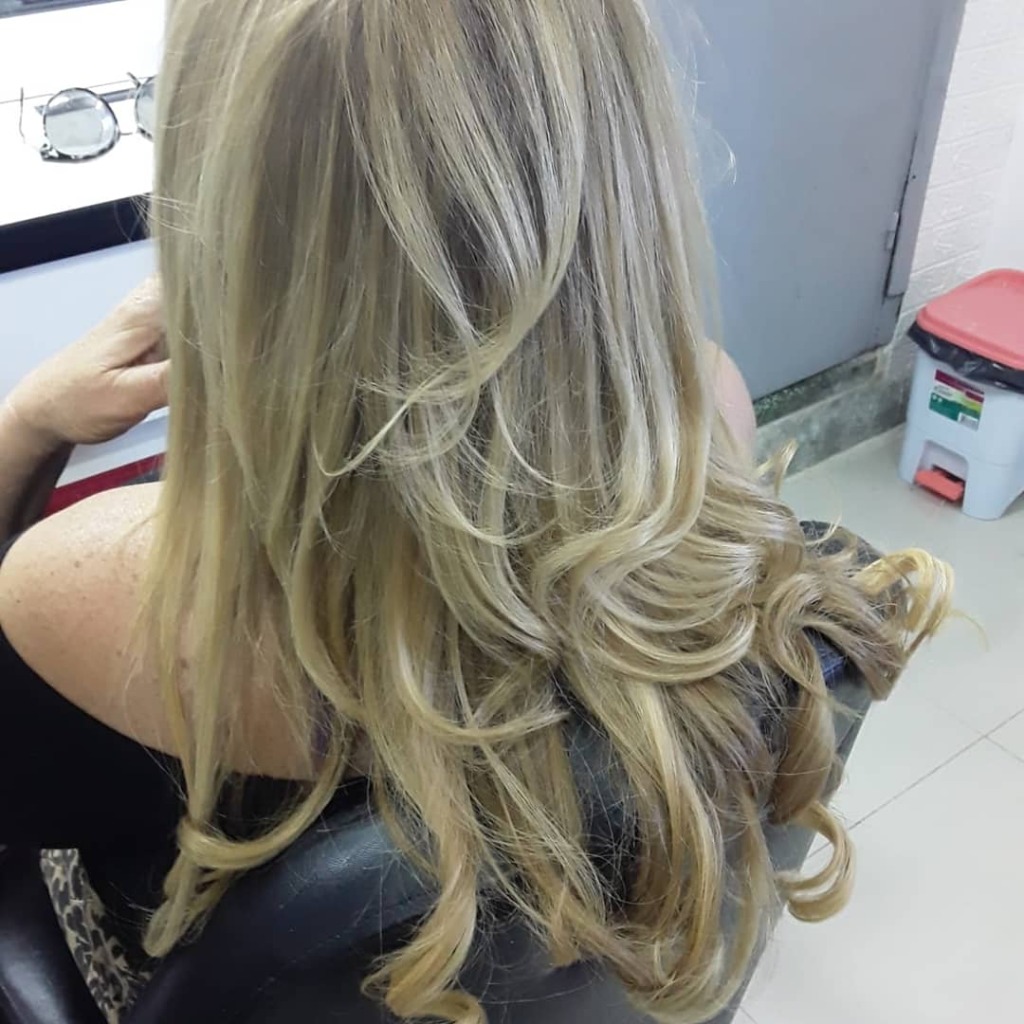 AMERICAN BARBER SHOP  