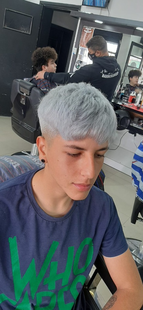 AMERICAN BARBER SHOP  