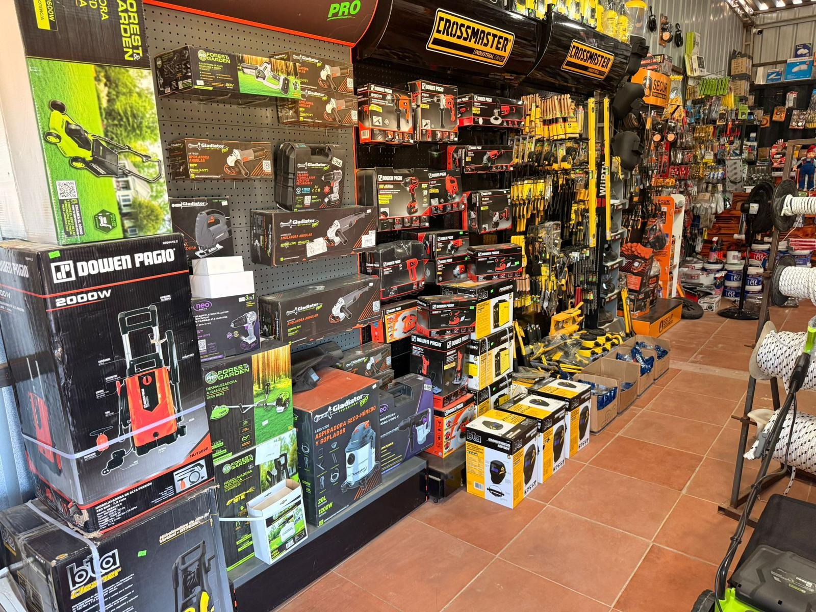 BARRACA LA 9 BARRACA LA 9 CANDADOS, CAÑOS, CUERDAS, LUBRICANTES, PINZAS AMPE