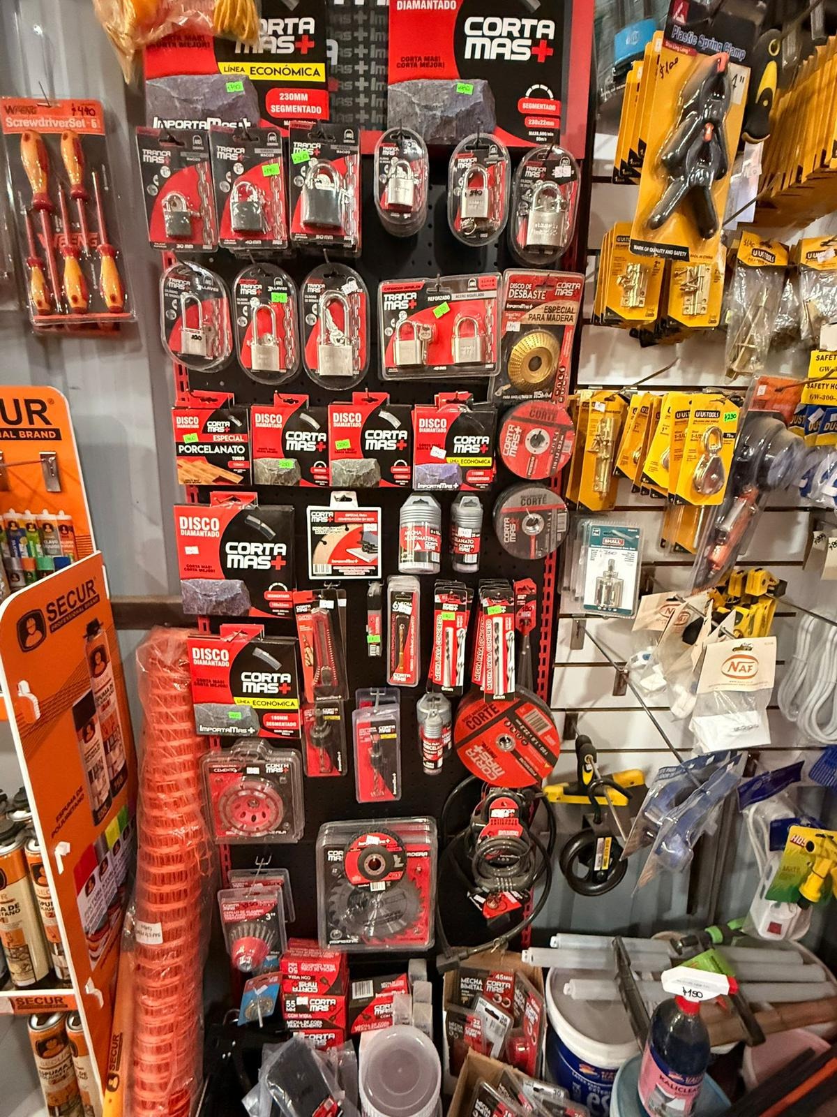 BARRACA LA 9 BARRACA LA 9 CANDADOS, CAÑOS, CUERDAS, LUBRICANTES, PINZAS AMPE