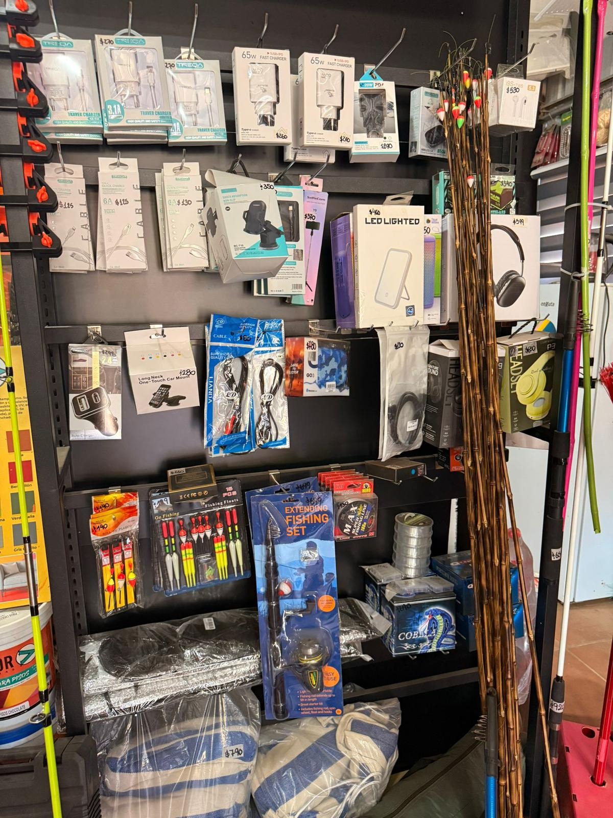 BARRACA LA 9 BARRACA LA 9 CANDADOS, CAÑOS, CUERDAS, LUBRICANTES, PINZAS AMPE