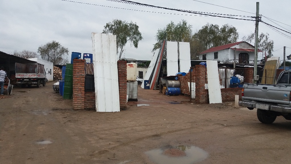 LEÑERÍA JUANCITO También anexamos chapas 