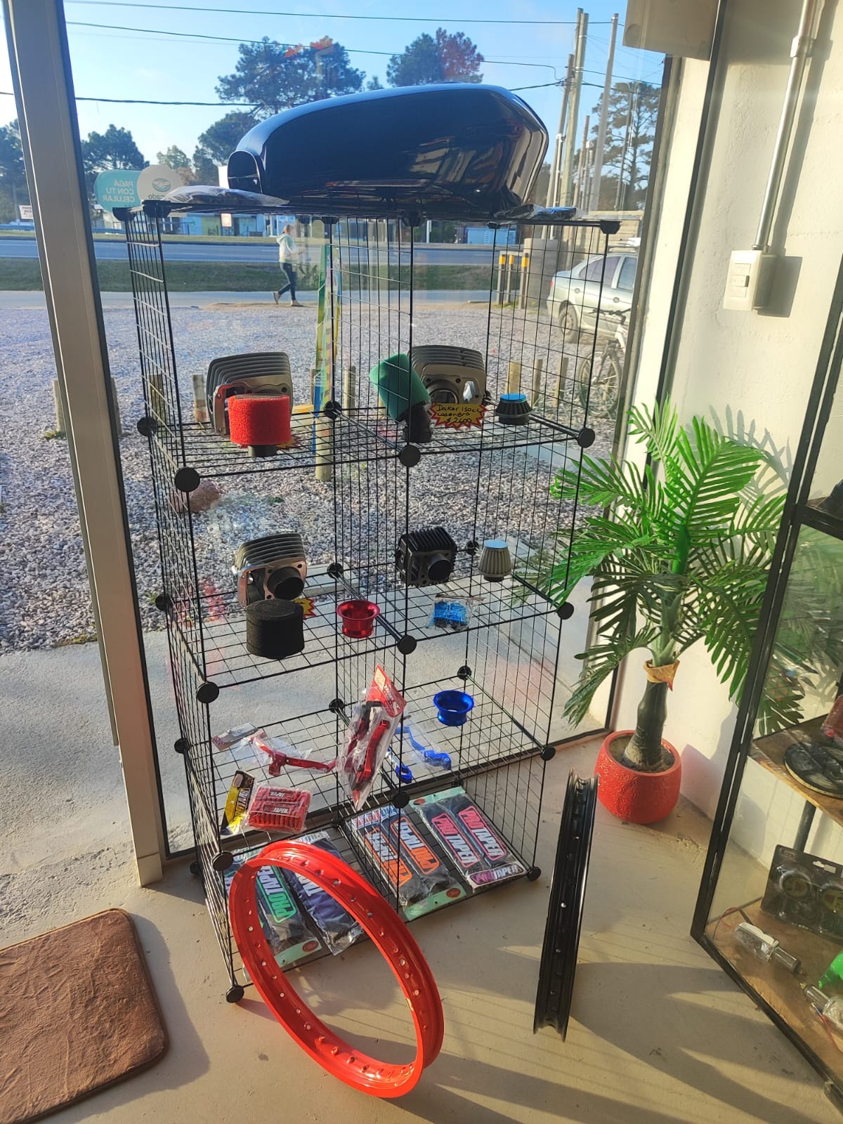 REPUESTOS M & M MOTORS  