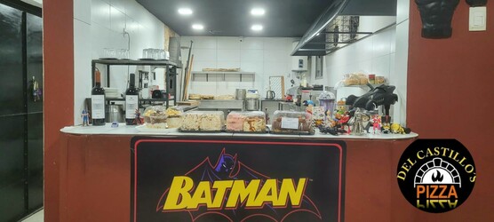 Del Castillo's Pizza y Mas Del Castillo Pizzas
