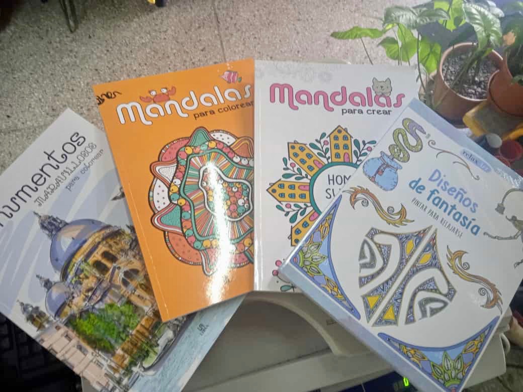 PAPELERÍA SUR Libros para colorear 