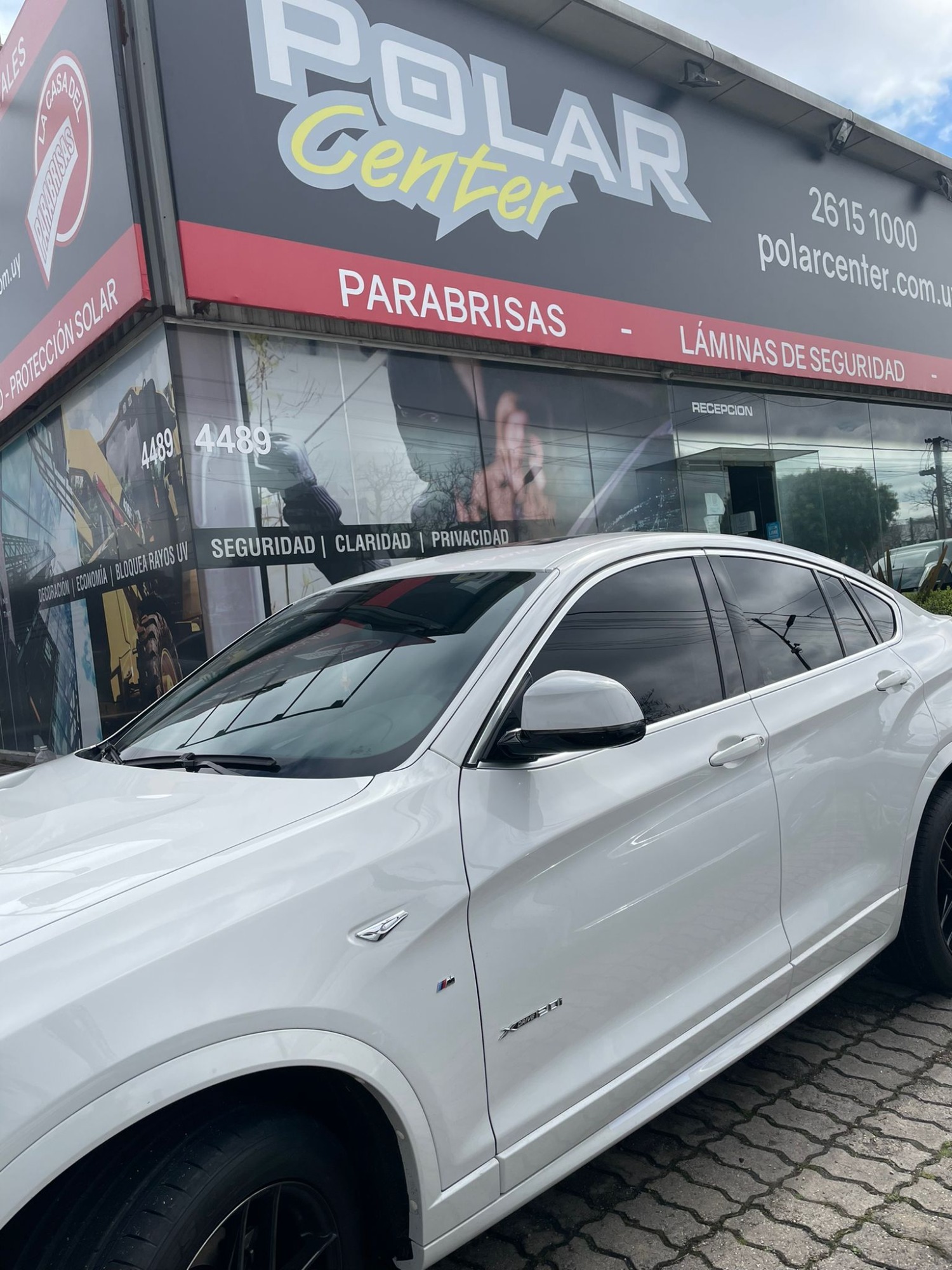 LA CASA DEL PARABRISAS  