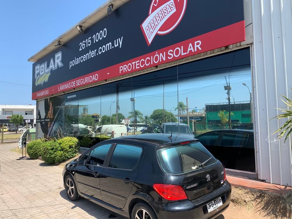 LA CASA DEL PARABRISAS  