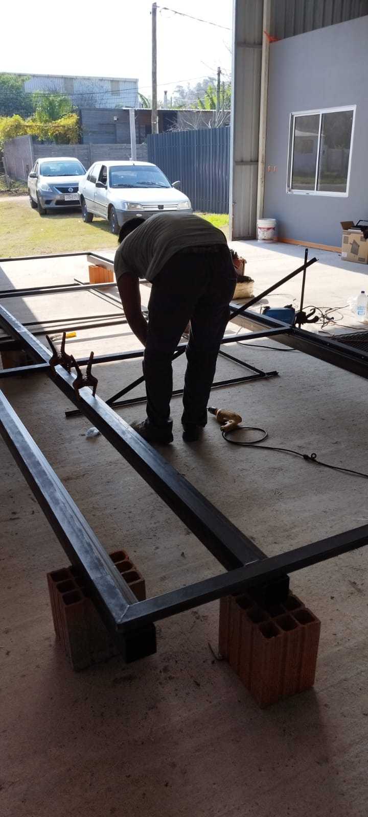 MEZZETTI CONSTRUCCIONES  