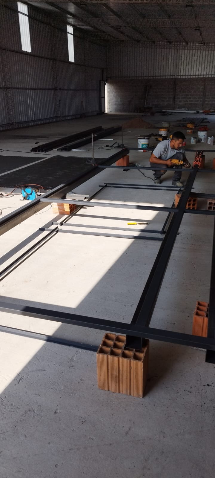 MEZZETTI CONSTRUCCIONES  