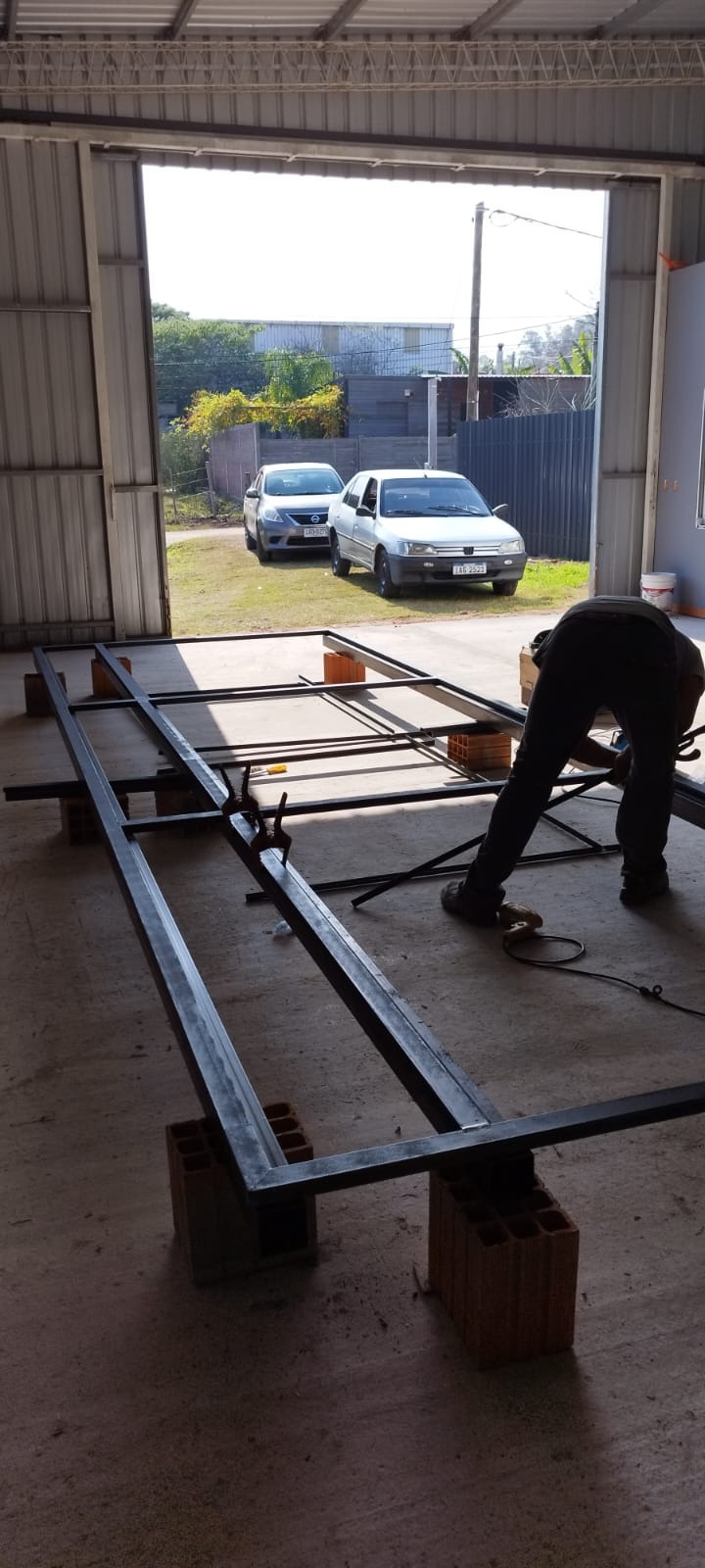 MEZZETTI CONSTRUCCIONES  