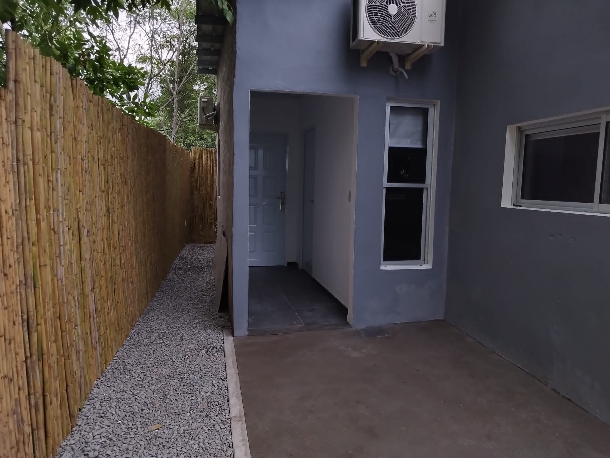 MEZZETTI CONSTRUCCIONES  