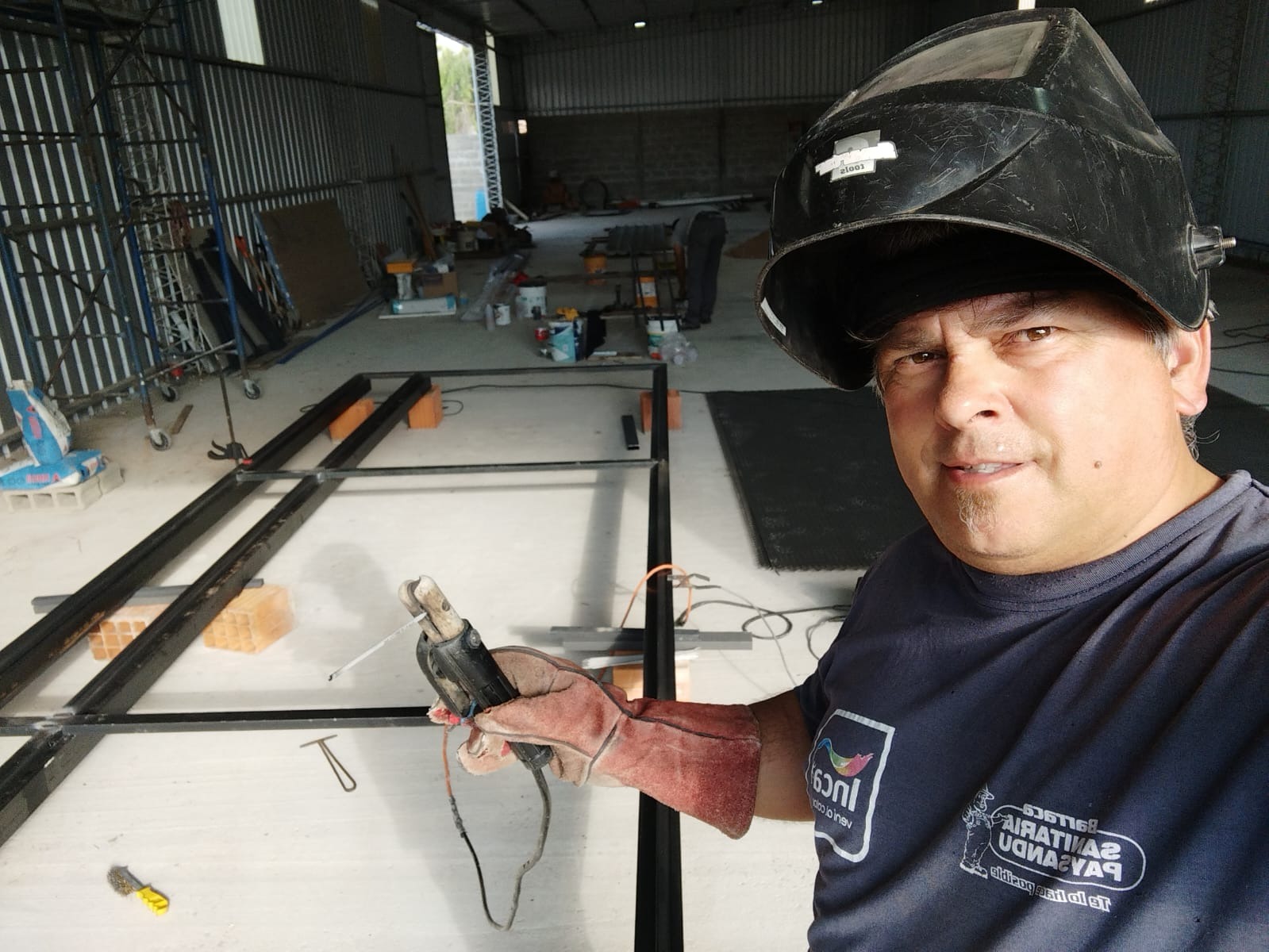 MEZZETTI CONSTRUCCIONES  