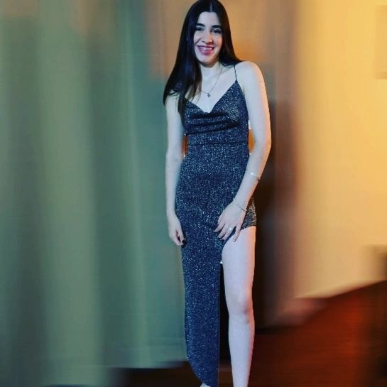 AMORA ALQUILER DE VESTIDOS  