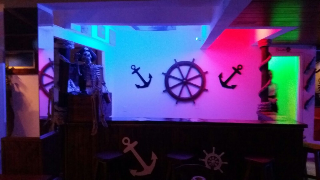 PIRATAZ BAR  