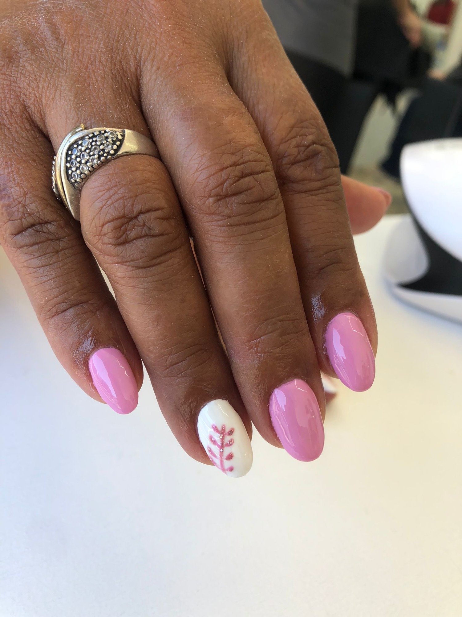 María Torres Estilista María Torres Estilista  Trabajo de manicuría 