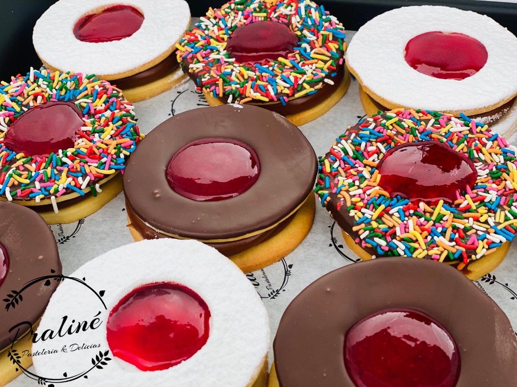 PANADERÍA Y CONFITERÍA PRALINÉ  