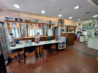 OPTICA Y JOYERIA LA PAZ 