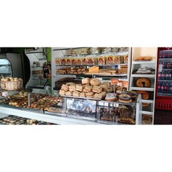 PANADERÍA Y CONFITERÍA SARANDI 