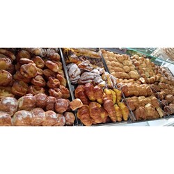 PANADERÍA Y CONFITERÍA SARANDI 