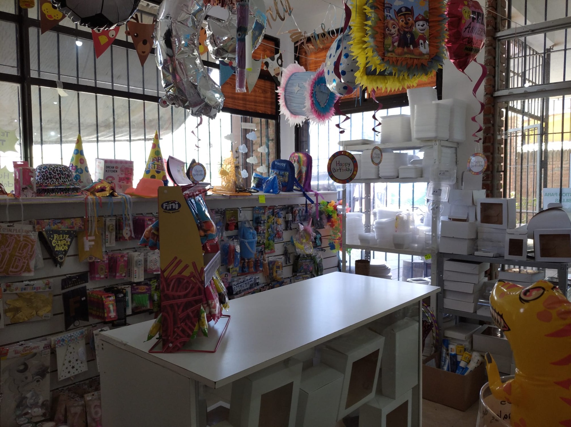 FIESTAS TO GO COTILLON  