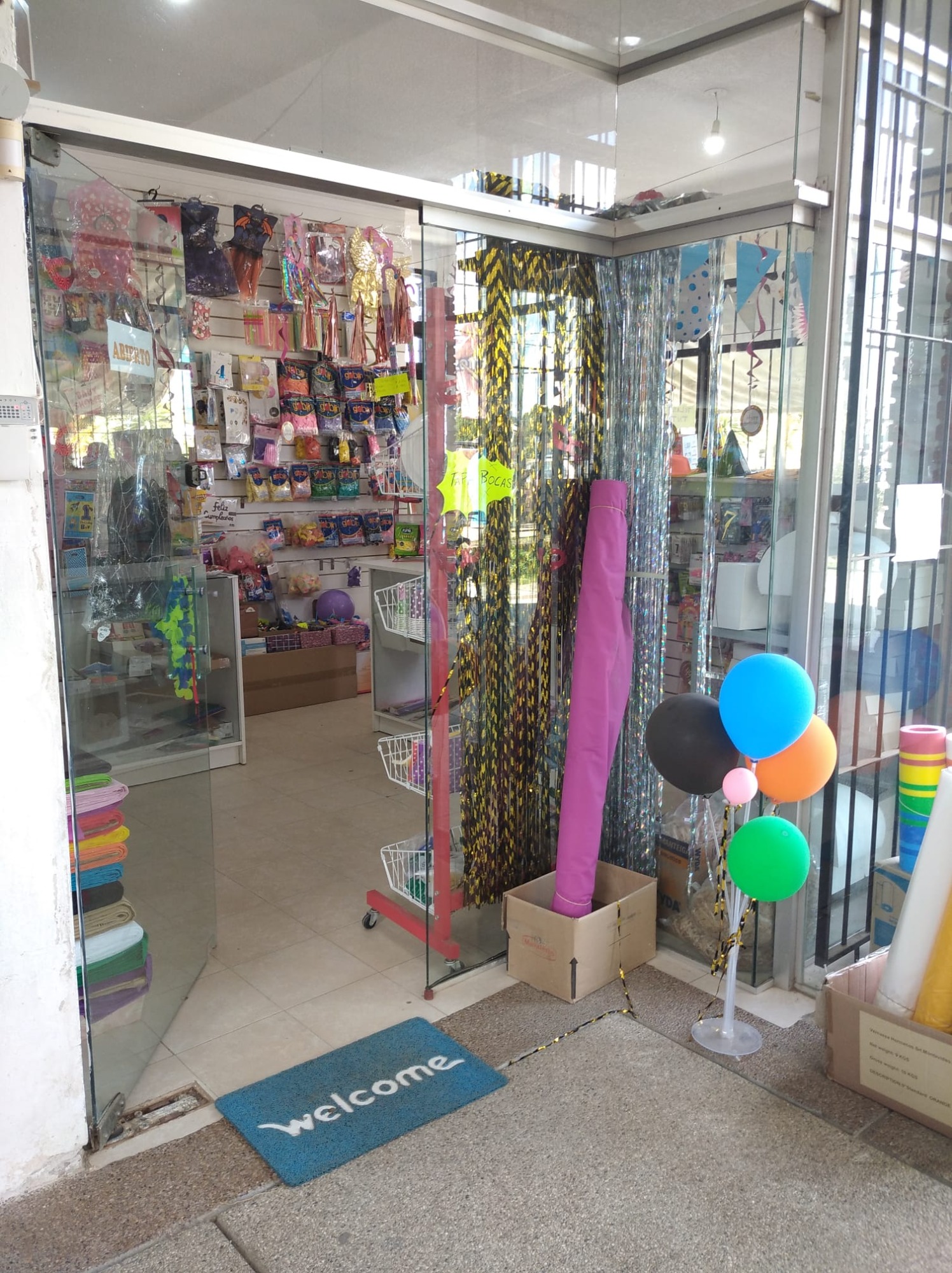 FIESTAS TO GO COTILLON  