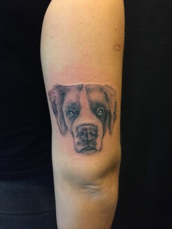 ETERNALS TATUAJES Y PERFORACIONES 