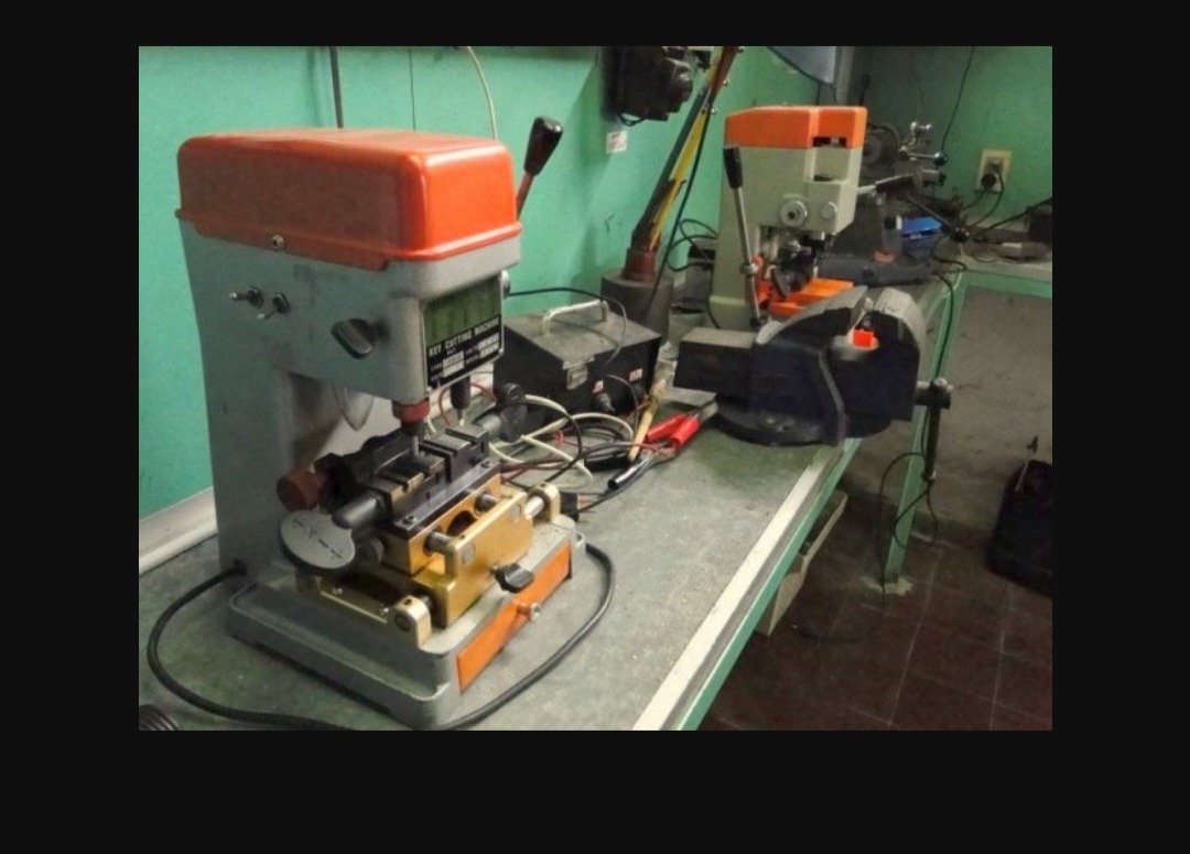 Cerrajería Aval CERRAJERIA AVAL 