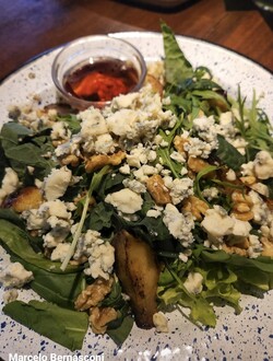 Parrillada la Criolla de los Bernasconi ENSALADA AZUL