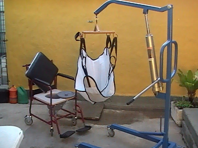 ORTOPEDIA PROVEER SALUD Gruas levantapersonas 