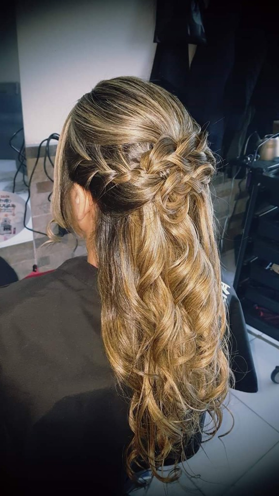 PELUQUERIA DANIELA UNISEX  