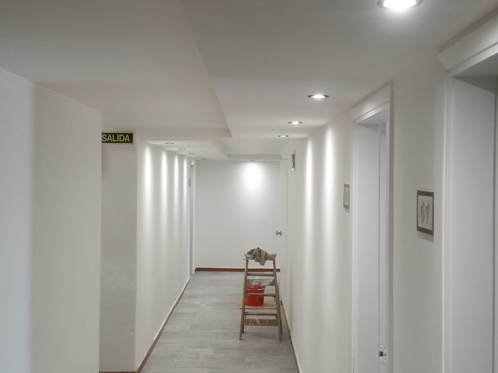 CONSTRUCCIONES DOUGLAS  