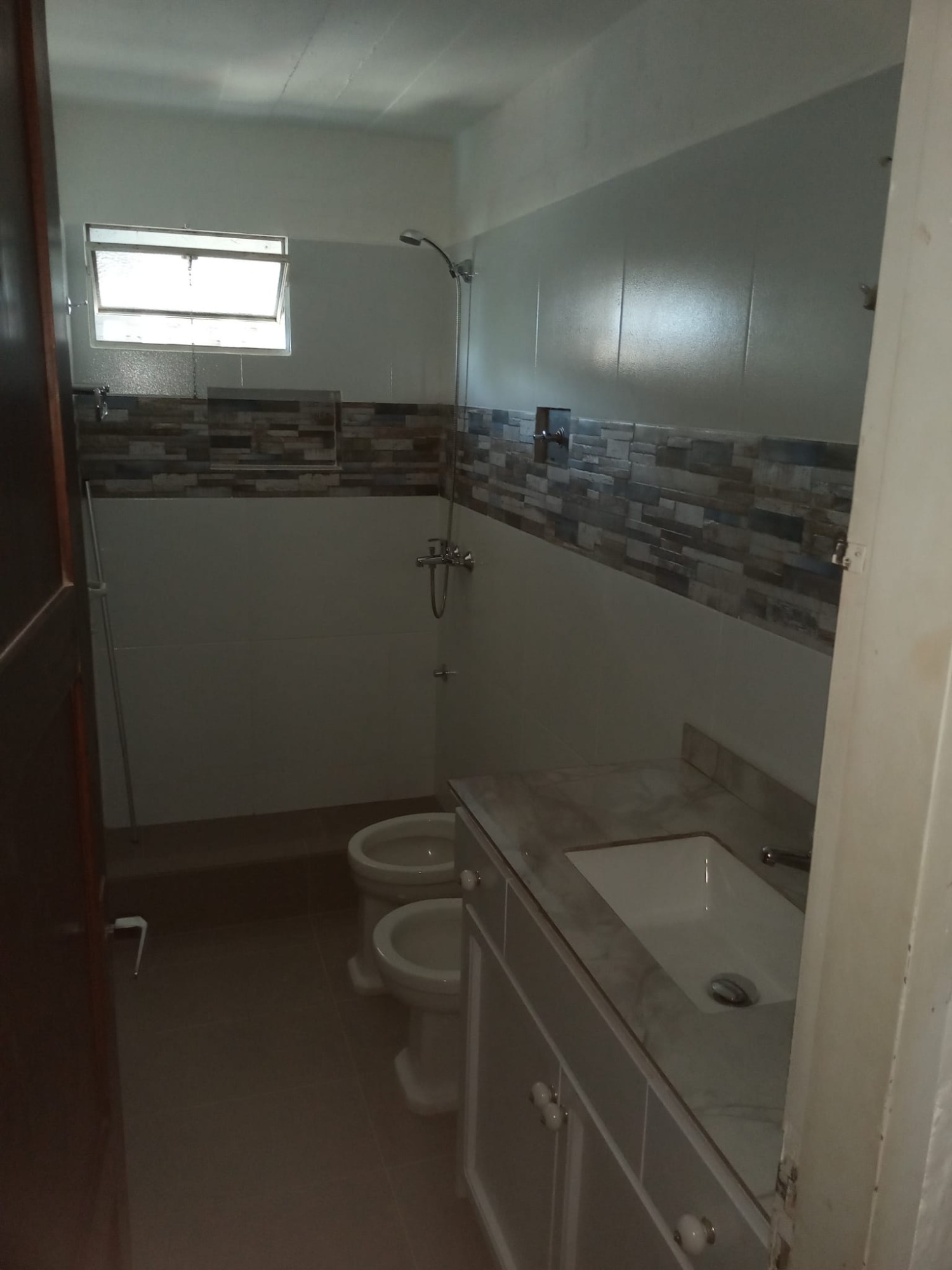 CONSTRUCCIONES DOUGLAS  