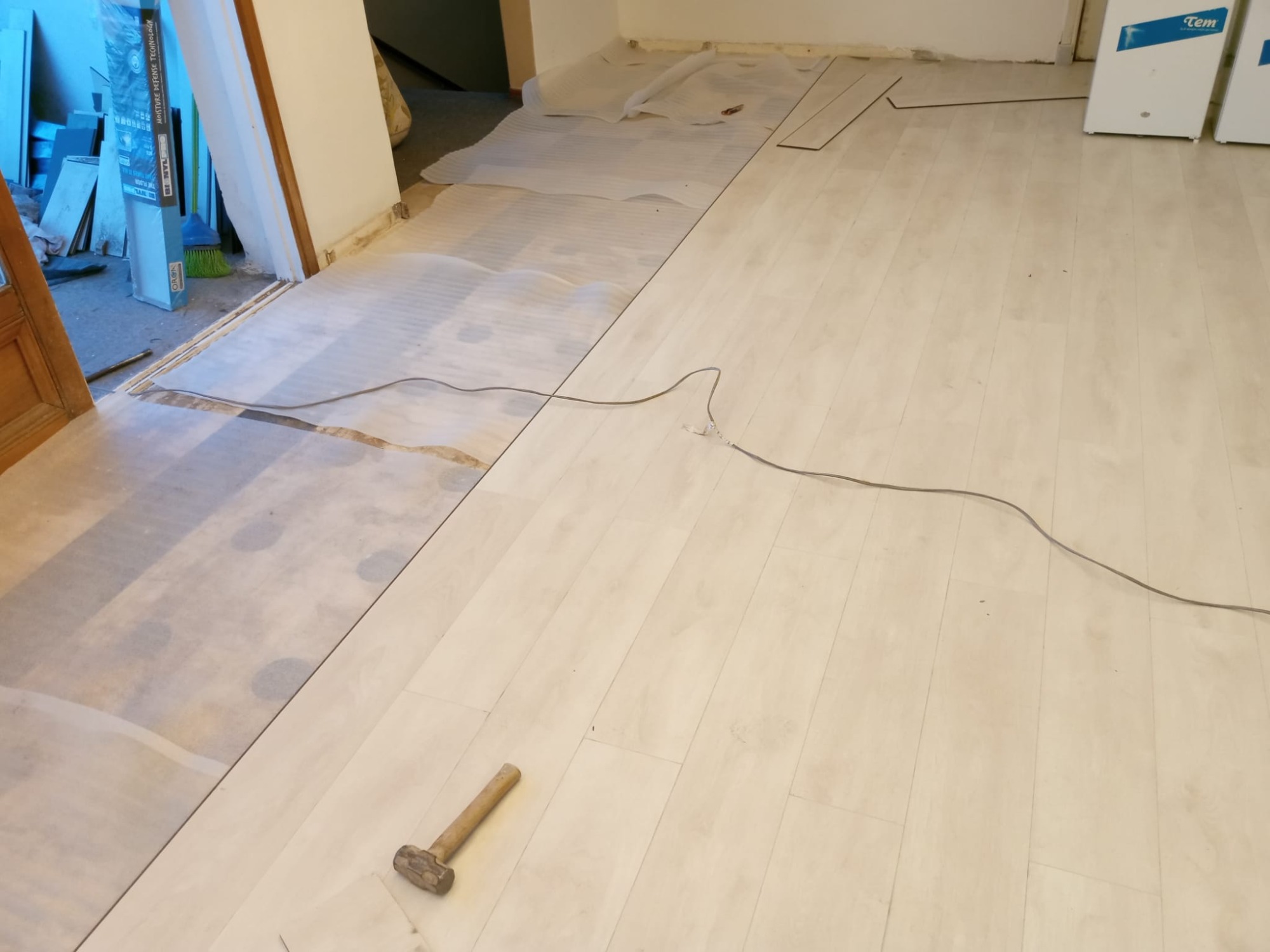 CONSTRUCCIONES DOUGLAS  