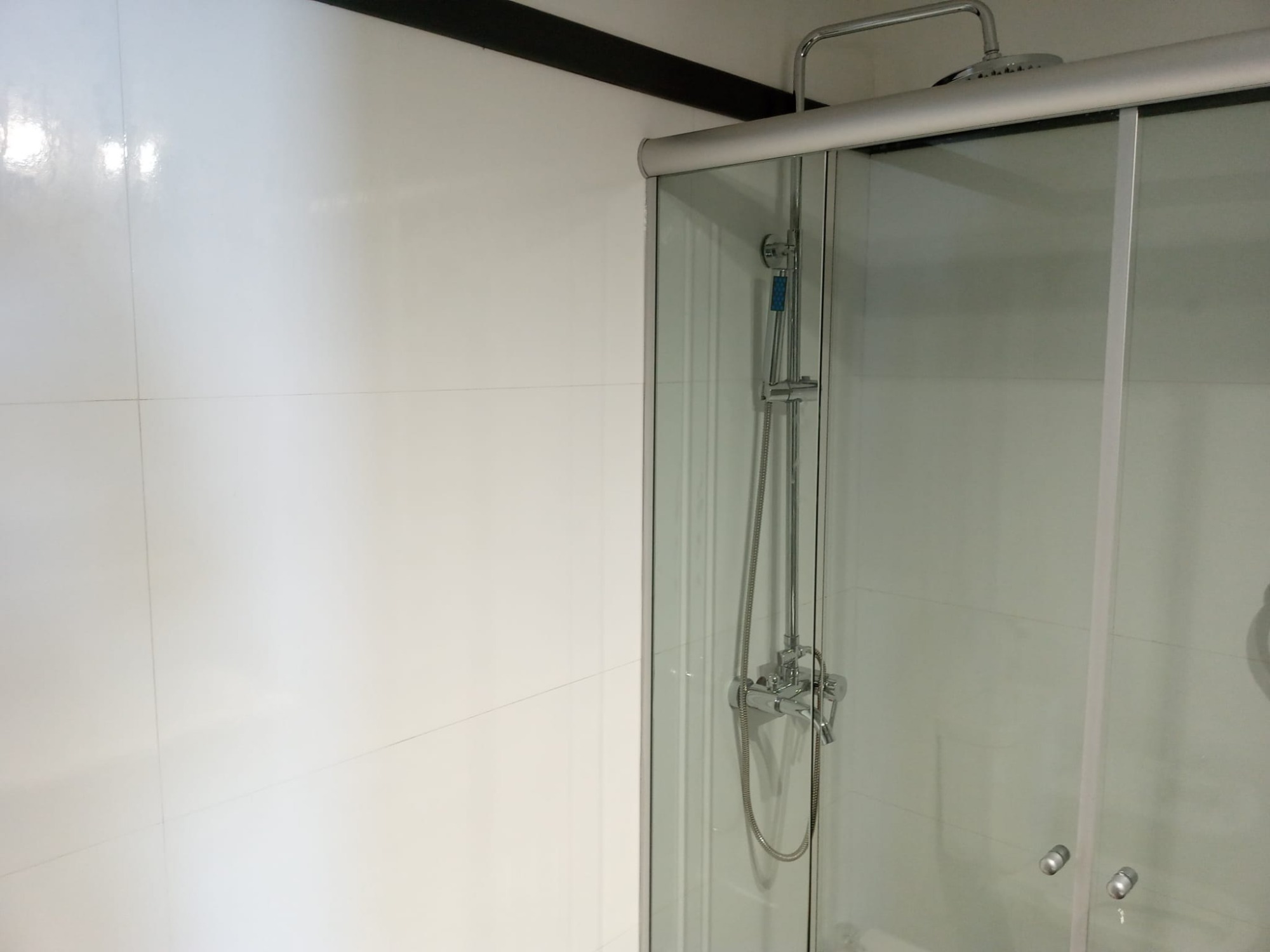 CONSTRUCCIONES DOUGLAS  