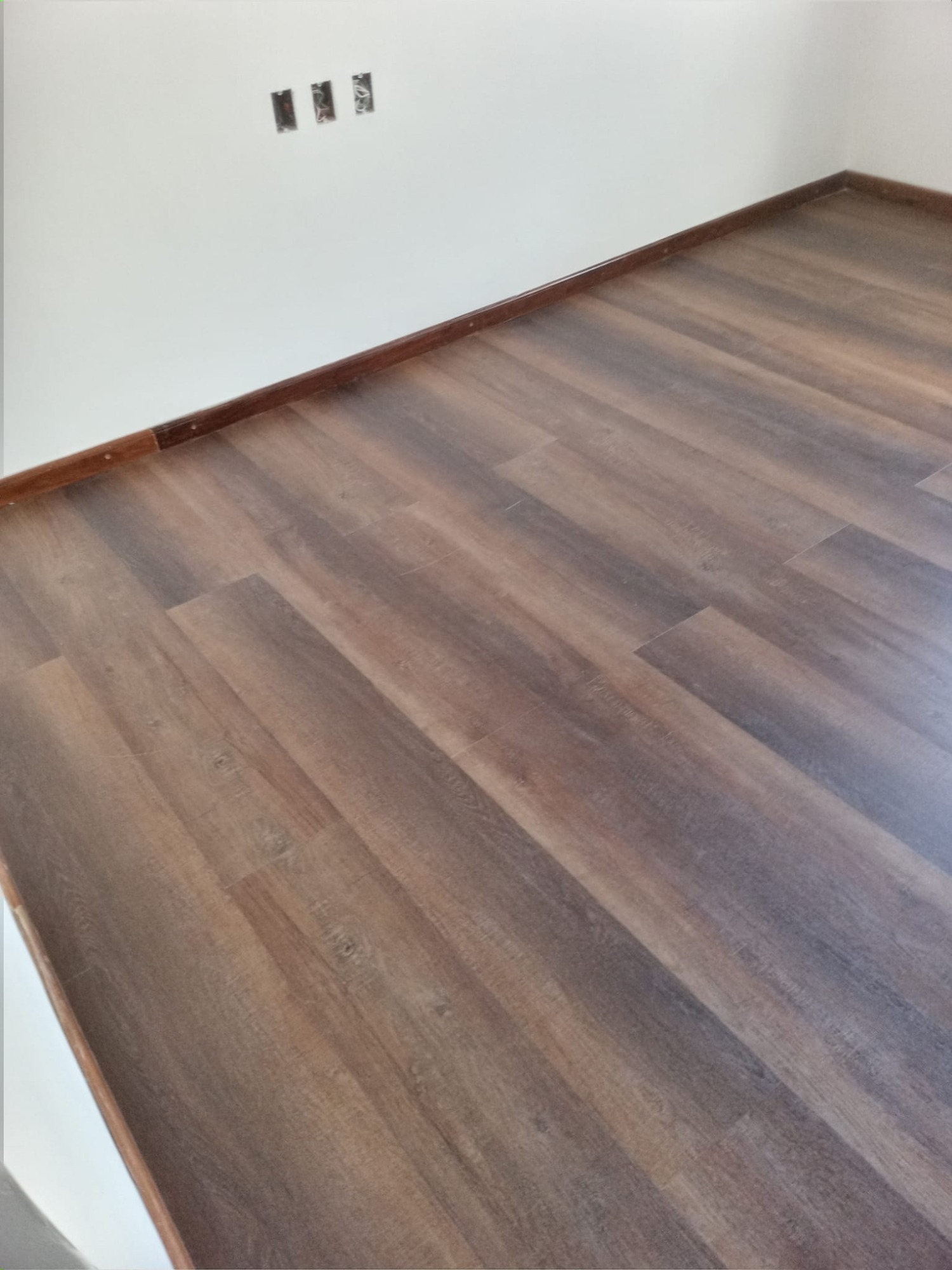 CONSTRUCCIONES DOUGLAS  