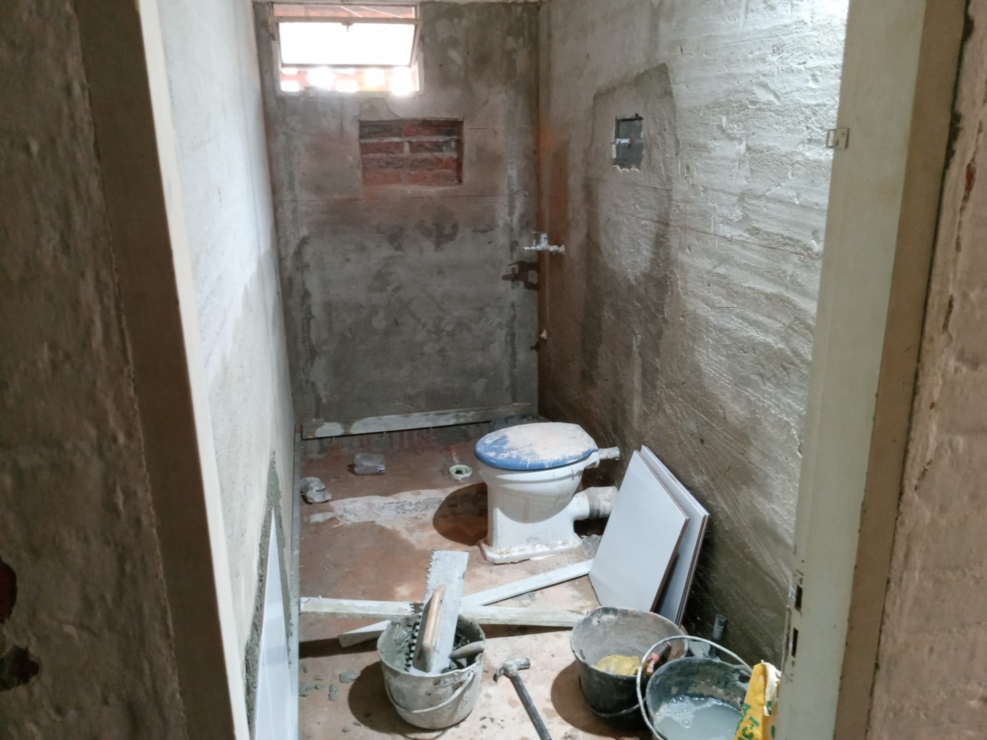 CONSTRUCCIONES DOUGLAS  