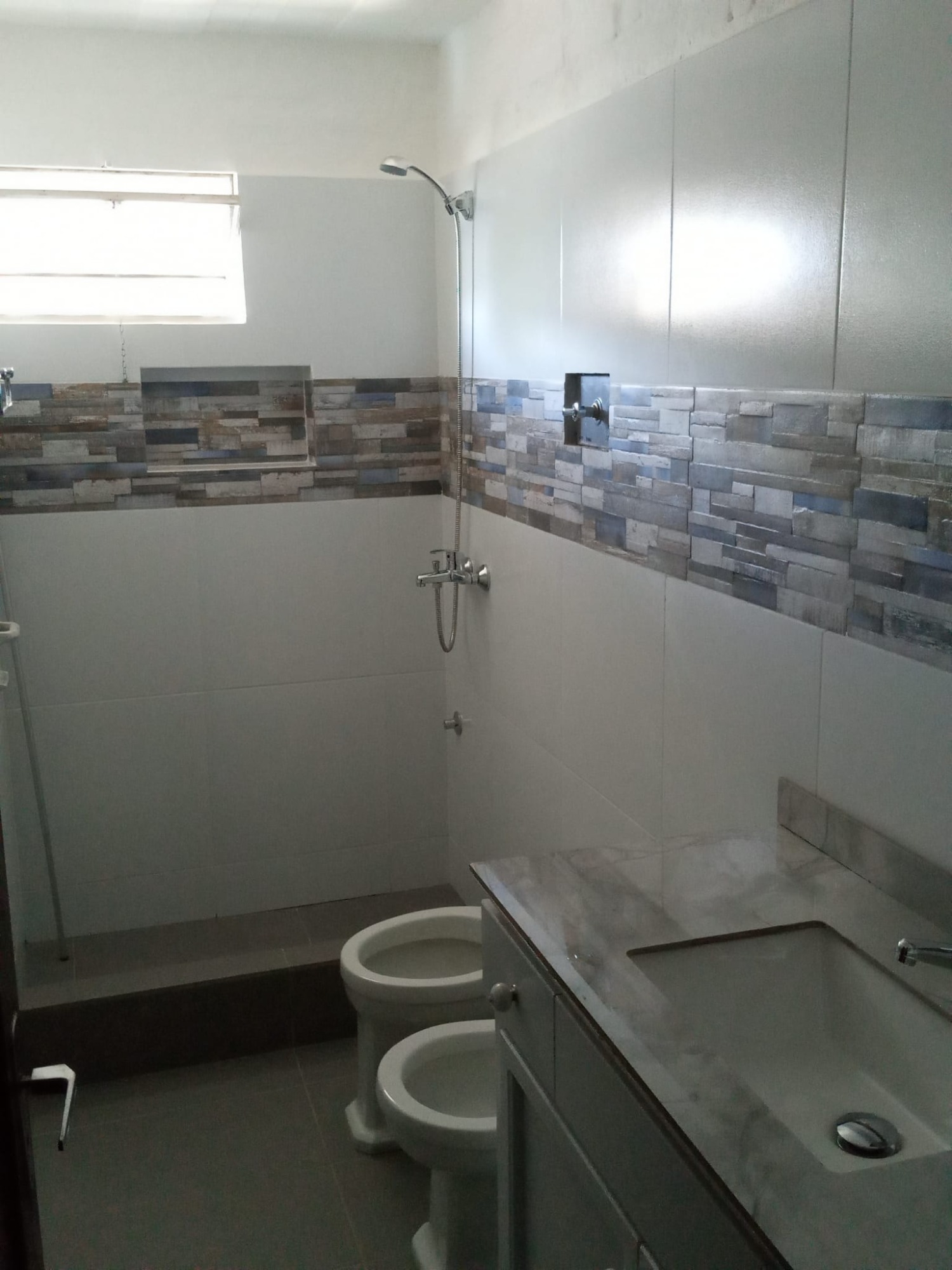 CONSTRUCCIONES DOUGLAS  